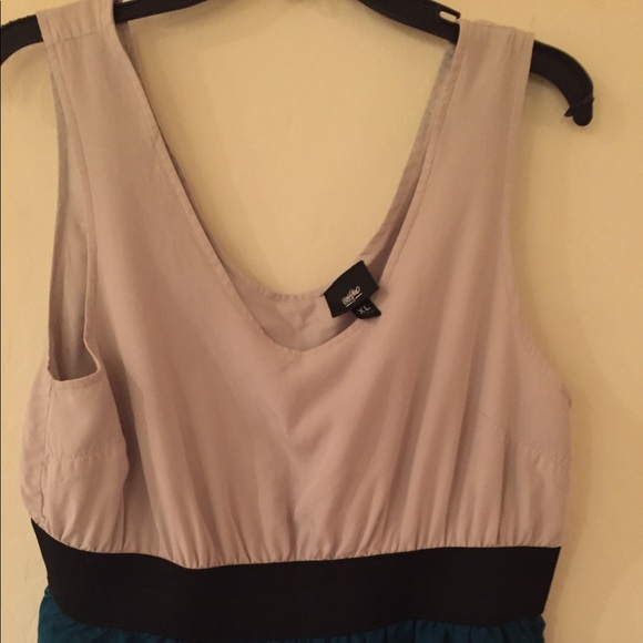 Mossimo one piece dress, like new condition 👗 - Picture 4 of 7